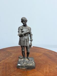 Antica scultura di cavaliere in scaiola, Francia, XIX sec, 41x14x14cm